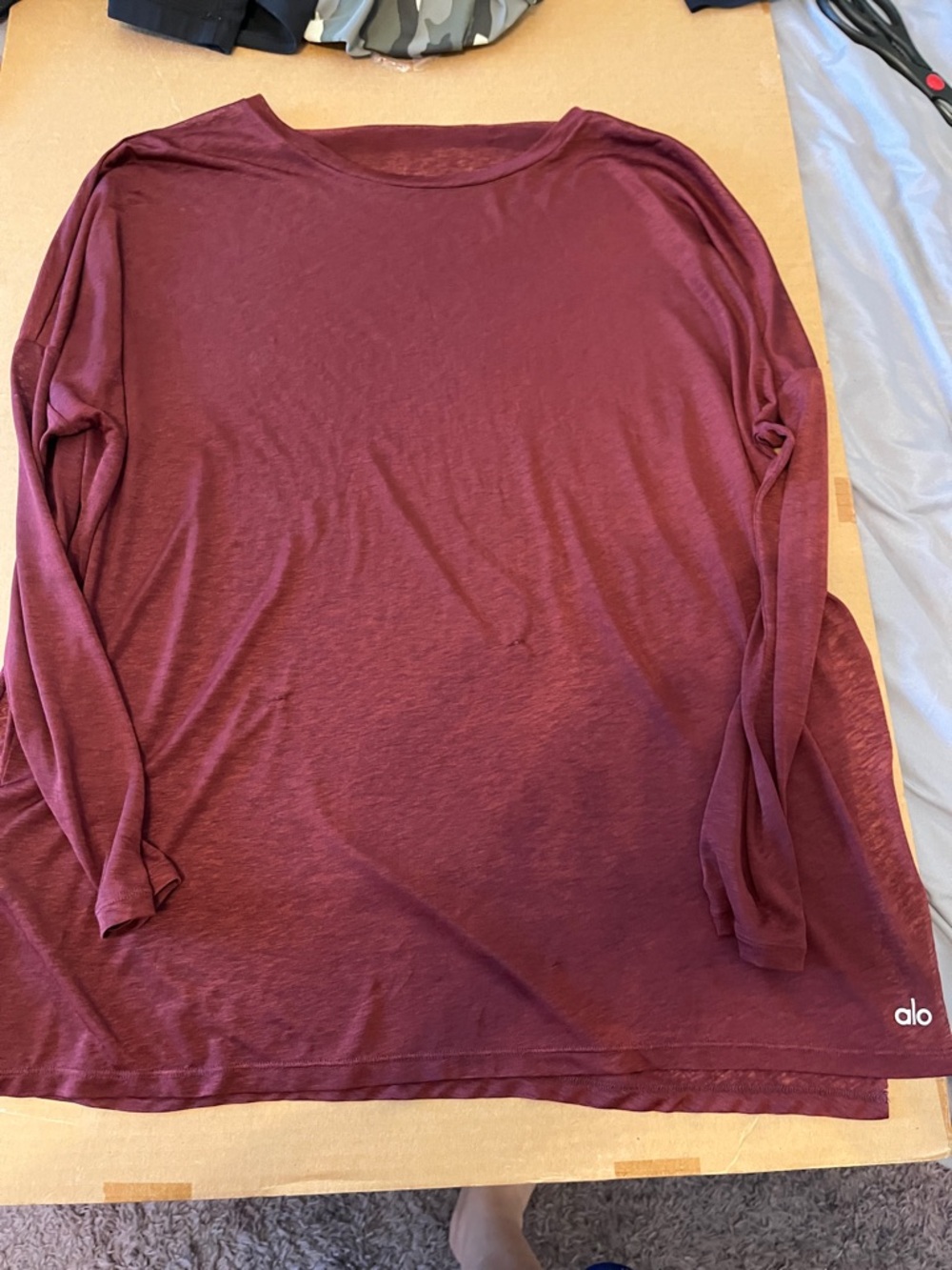 ALO Yoga Long Sleeve Crewneck Top - Burgundy